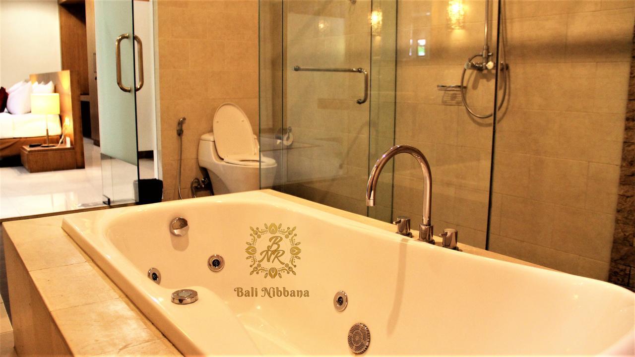 The Nibbana Villas Seminyak Exteriör bild