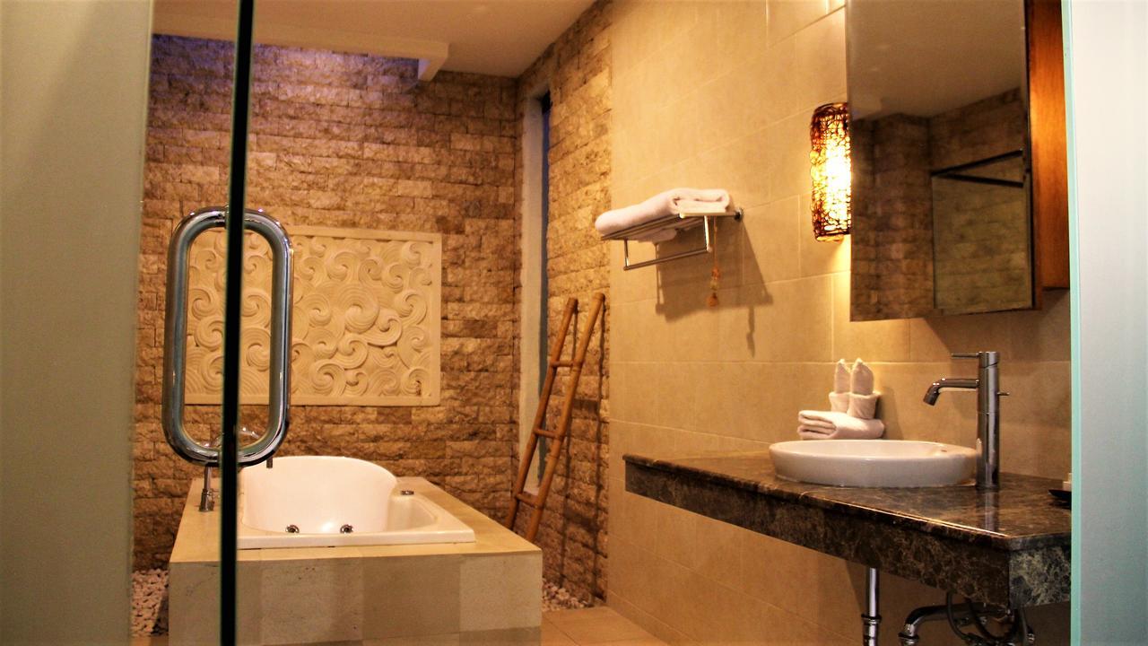 The Nibbana Villas Seminyak Exteriör bild